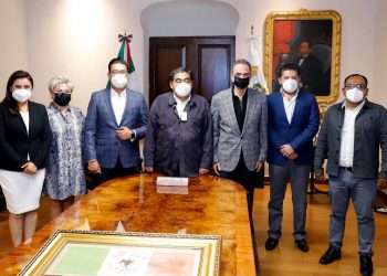 Miguel Barbosa se reúne con diputados electos del PRI