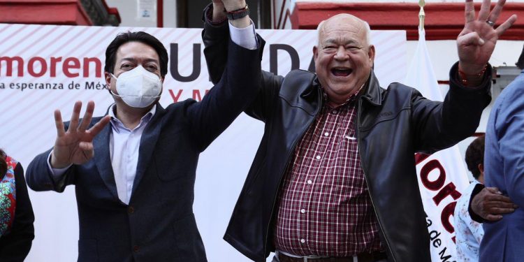 Víctor Castro Cosío, de Morena, aventaja en Baja California Sur