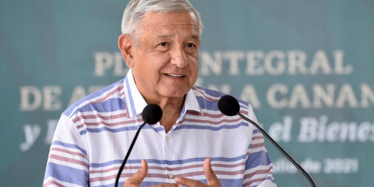 AMLO refrenda compromisos con Cananea