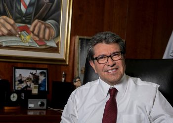 Apicultura, fundamental para seguridad alimentaria: Ricardo Monreal