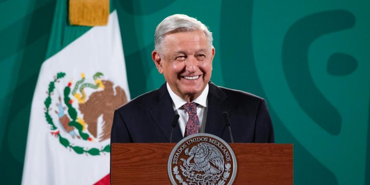 Presidente refrenda compromiso de fortalecer vacunación en Chiapas