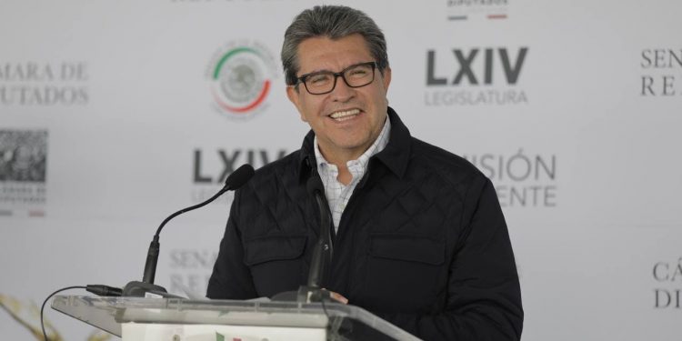 Ricardo Monreal impulsa reforma para dar certidumbre a quienes han adquirido derechos sobre tierra ejidal