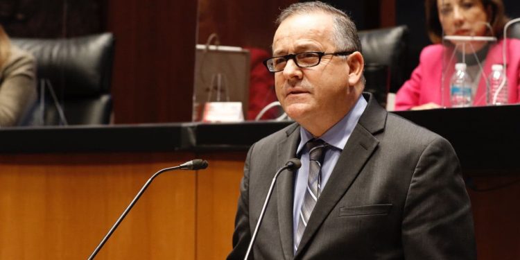 Se aprueba en comisión iniciativa del senador Gerardo Novelo para fomentar la cultura tributaria y el ahorro en la educación básica