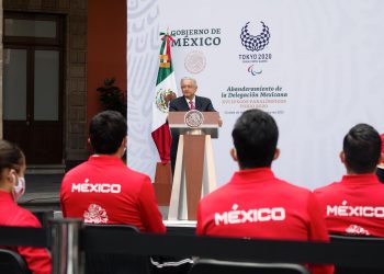 AMLO abandera a delegación mexicana participante en los XVI Juegos Paralímpicos de Tokio 2020