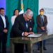 AMLO firma convenio con Fundación Teletón para fortalecer atención a niñas, niños y jóvenes con discapacidad