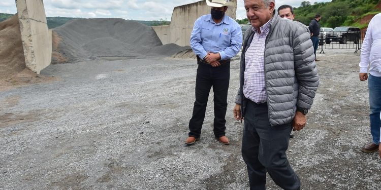 Anuncian presentación de proyecto para reactivar presa El Zapotillo
