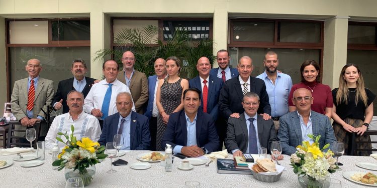 Eduardo Ramírez se reúne con comunidad libanesa en México