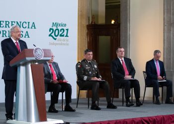 Gobiernos y organismos respaldan regreso a clases presenciales