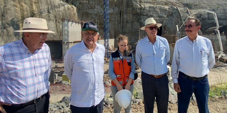 AMLO constata avances en construcción de presa Santa María en Sinaloa
