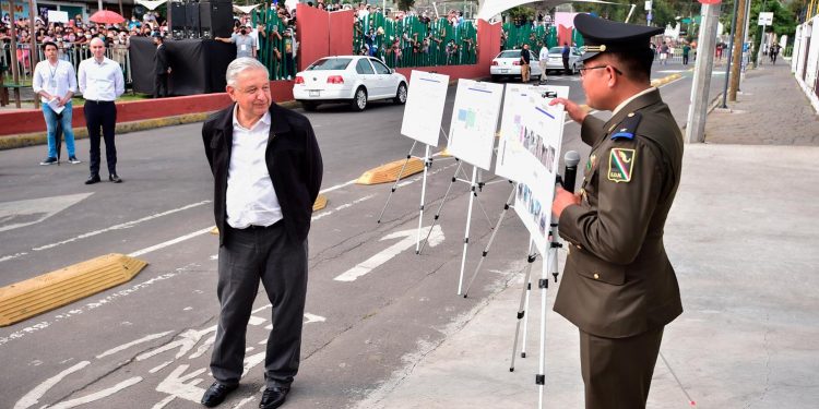 AMLO destaca avances de programas sociales en inauguración de sucursal del Banco del Bienestar en Tláhuac