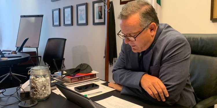 Busca el Senador Gerardo Novelo “piso parejo” y disminuir el consumo de alcohol en los jóvenes con nuevo esquema de IEPS