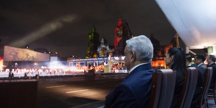 En Aniversario 200 de la Consumación de la Independencia, presidente reafirma principios de solidaridad y fraternidad universal