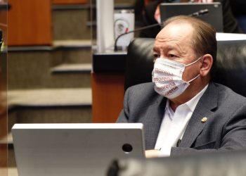 Piden otorgar título de licenciatura a enfermeros técnicos mediante examen de conocimientos