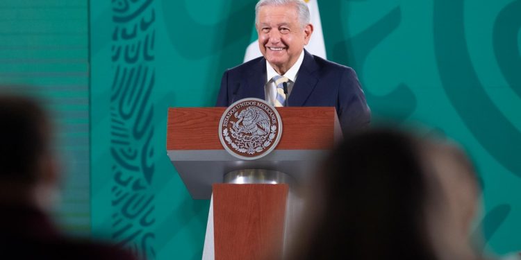AMLO llama a la OMS a avalar todas las vacunas que demuestran seguridad y eficacia contra COVID-19