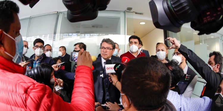 Elegir a 17 magistrados electorales locales, tema pendiente en el Senado: Ricardo Monreal