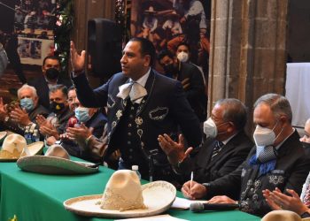 Reconoce Federación Mexicana de la Charrería a Eduardo Ramírez