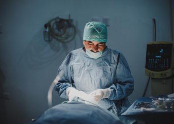 Senador José Ramón Enríquez logra avance histórico en combate a padecimiento de cataratas