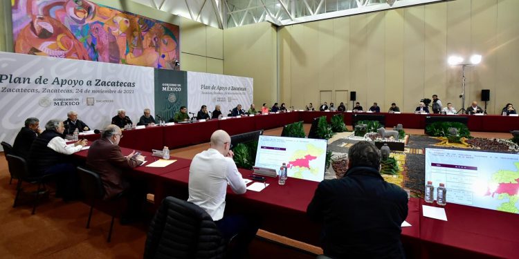 AMLO garantiza respaldo a Zacatecas; presenta Plan de apoyo para el estado