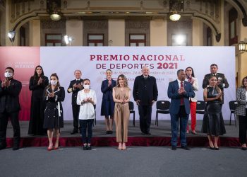 Reconocen esfuerzo de atletas en entrega del Premio Nacional de Deportes 2021