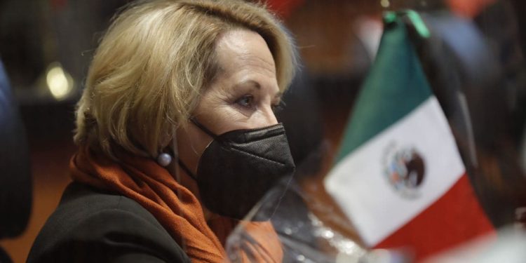 Senadora Bertha Caraveo denunciará a diputado Mario Mata, por violencia política de género