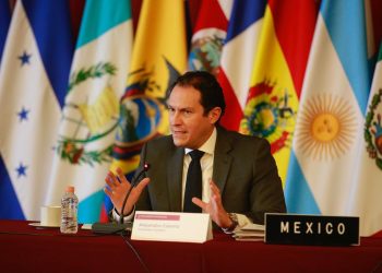 Se lleva a cabo sesión informativa con embajadores de América Latina y el Caribe sobre la demanda contra empresas de armas en EE. UU.