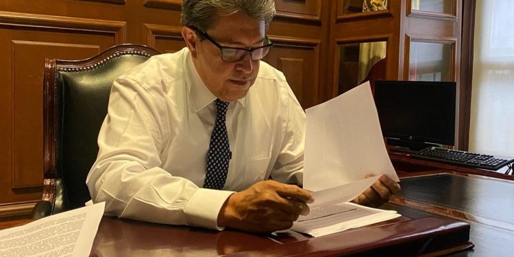 Expresa Monreal Ávila su solidaridad con la familia de Del Río Virgen; la justicia llegará, afirma