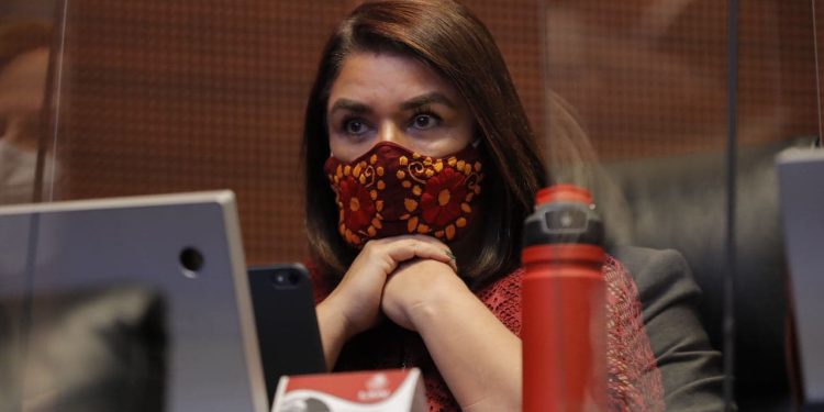 Prohibir crear nuevos programas sociales durante periodo electoral, proponen en el Senado