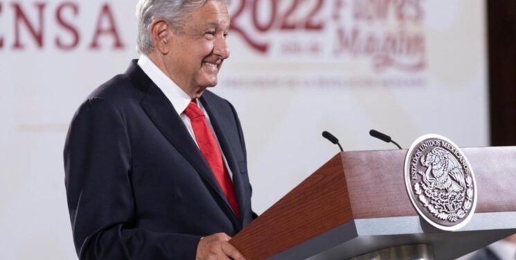 AMLO resalta recuperación de zonas arqueológicas cercanas al Tren Maya; tramos 1, 2 y 3 tienen visto bueno del 100 por ciento