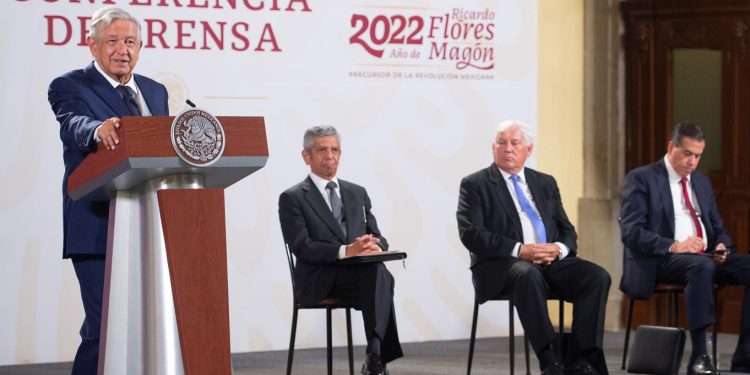 Empresas extranjeras validan estrategia de búsqueda del Gobierno de México en mina de Coahuila