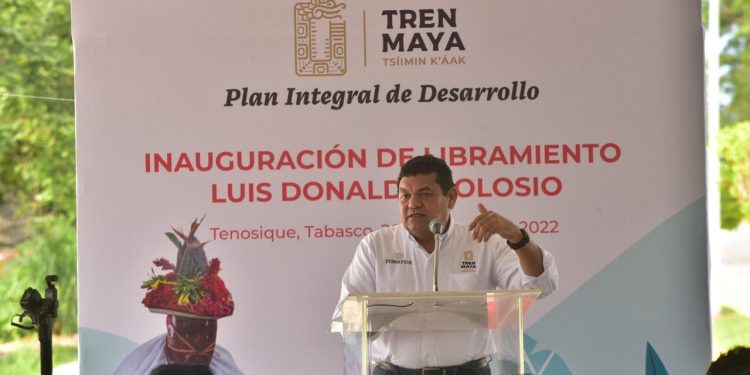 Entrega Javier May primera obra del Plan Integral de Desarrollo del Tren Maya