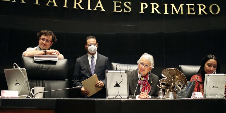 Reconocen trabajo de Olga Sánchez Cordero en el Pleno de la Comisión Permanente