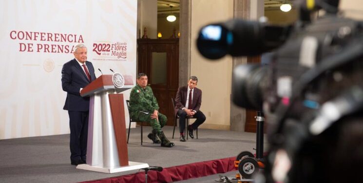 Rescate de mineros en Coahuila se realiza sin escatimar esfuerzos y capacidades; familiares reciben apoyo y protección