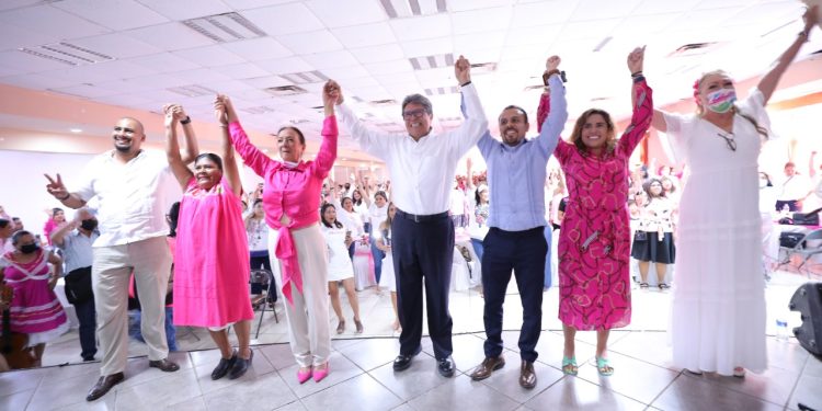as mujeres, fundamentales para la transformación del país, destaca Ricardo Monreal