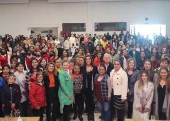 Emprendimiento digital para mujeres busca desarrollo económico