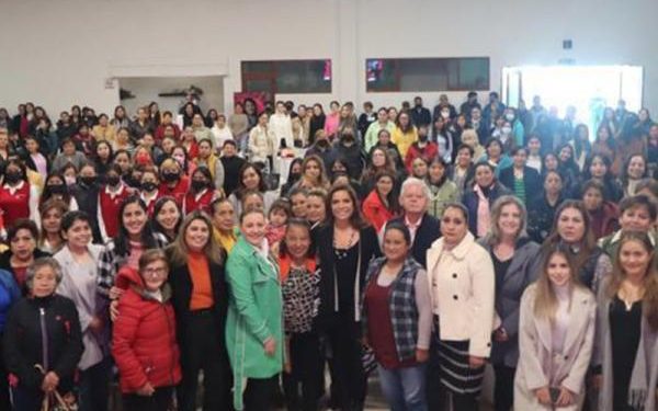 Emprendimiento digital para mujeres busca desarrollo económico