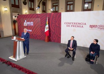 Gobierno de México atiende a población tras réplica de sismo en Michoacán