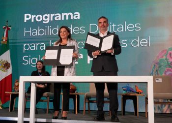 Lanzan la 2ª fase del Programa de Habilidades Digitales para las Mexicanas del Siglo XXI