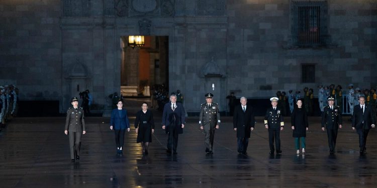 Presidente rinde homenaje a víctimas de los sismos de 1985 y 2017￼