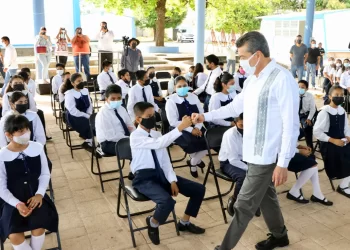 Rutilio Escandón inauguró espacios educativos en la Escuela Primaria “Ezequiel A. Chávez” de Palenque
