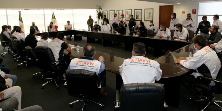 STPS informa sobre la situación entre la empresa Volkswagen y el Sindicato