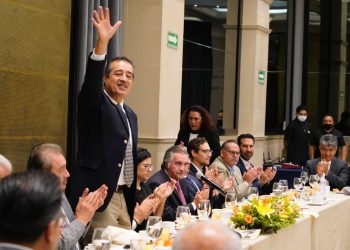 Sindicatos que legitiman contratos colectivos alcanzan aumentos salariales 5.7% mayores a los que no lo han hecho