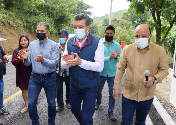 Rutilio Escandón inaugura modernización del camino San Fernando-Colonia Cuauhtémoc