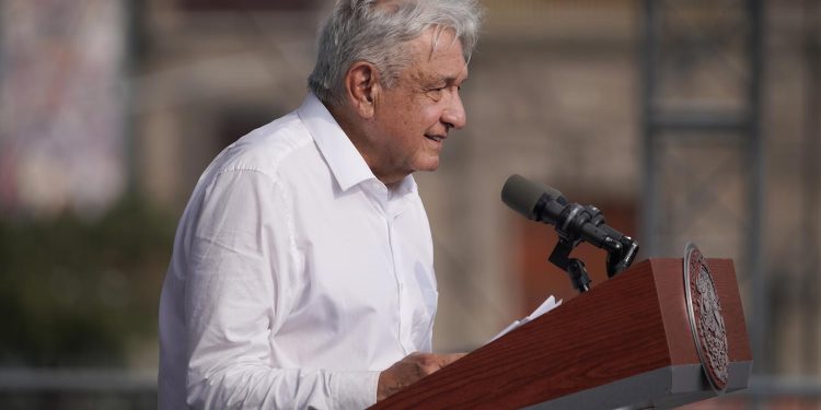 En México hay crecimiento económico y Programas para el Bienestar benefician al 85 por ciento del pueblo