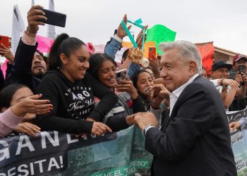 Habitantes de Chilchota acceden a Programas para el Bienestar