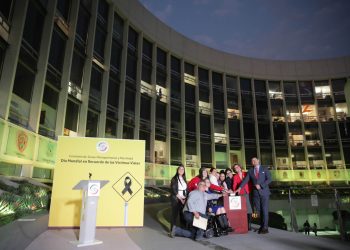 Iluminan de amarillo el Senado con motivo del “Día Mundial en Recuerdo de las Víctimas de Siniestros Viales”￼