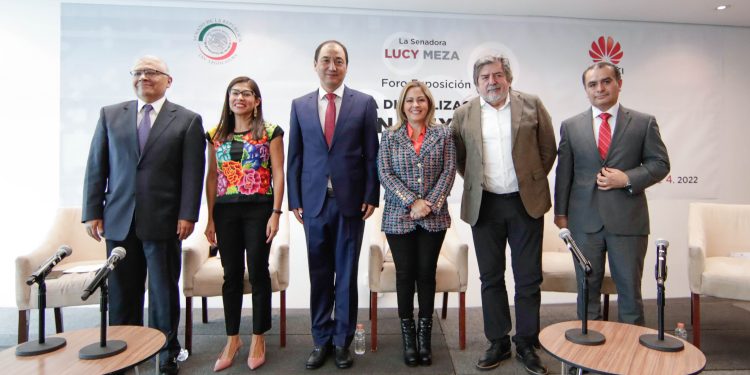 Necesario, apostarle a inversión digital, con procesos regulatorios claros, destaca Lucía Meza￼