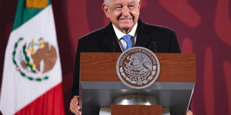 Presidentes de México y Colombia dialogarán sobre prevención de tráfico y consumo de drogas￼