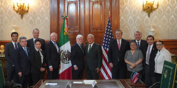 Presidentes de México y Estados Unidos refrendan amistad y respeto a las soberanías en el aniversario 200 de la relación diplomática