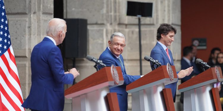 AMLO llama a EE.UU. y Canadá a atender causas de migración