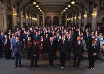 Embajadoras y cónsules representan con dignidad al país